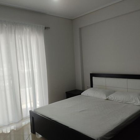 Lukova Center Apartments Luaran gambar