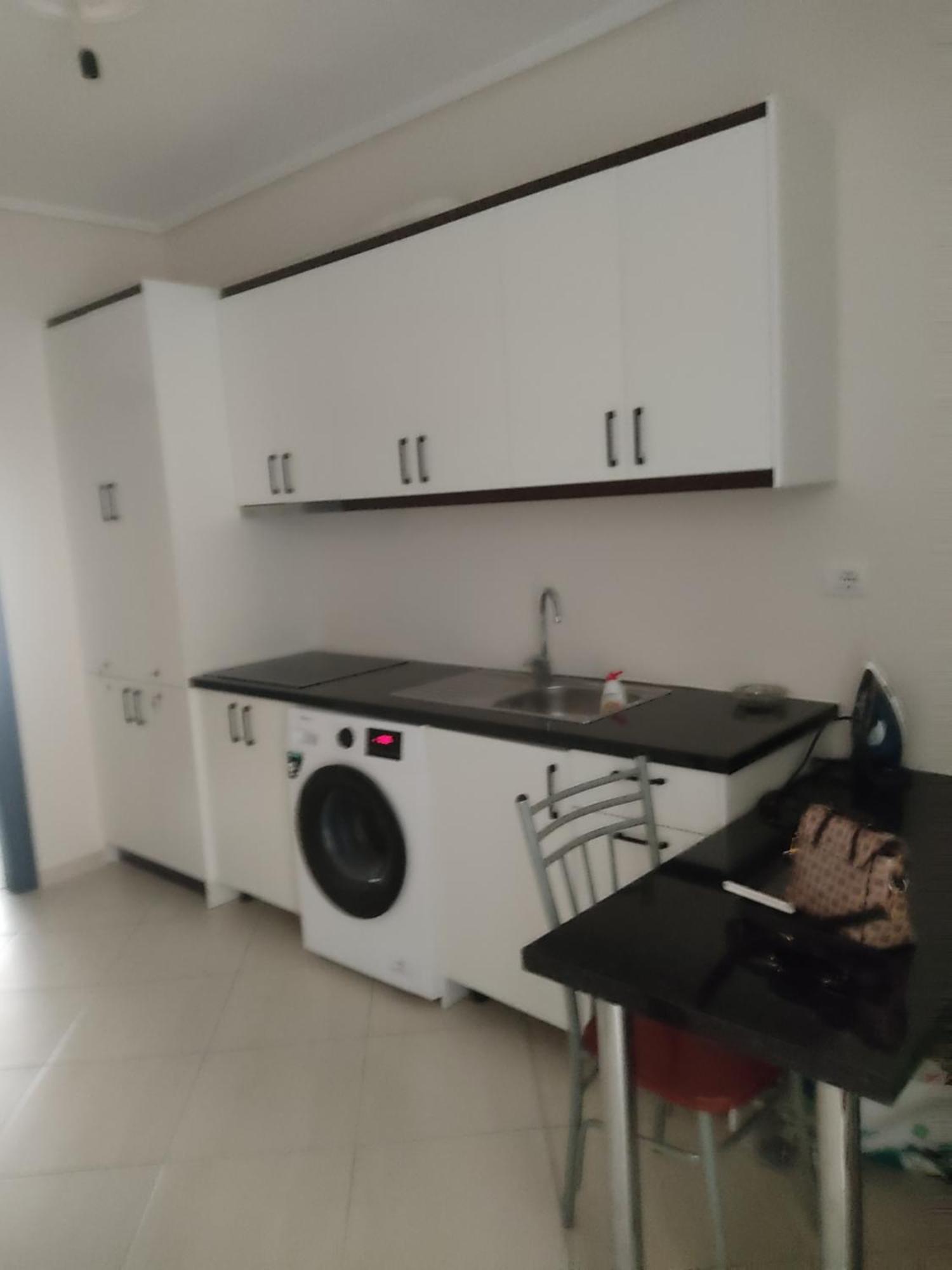 Lukova Center Apartments Luaran gambar