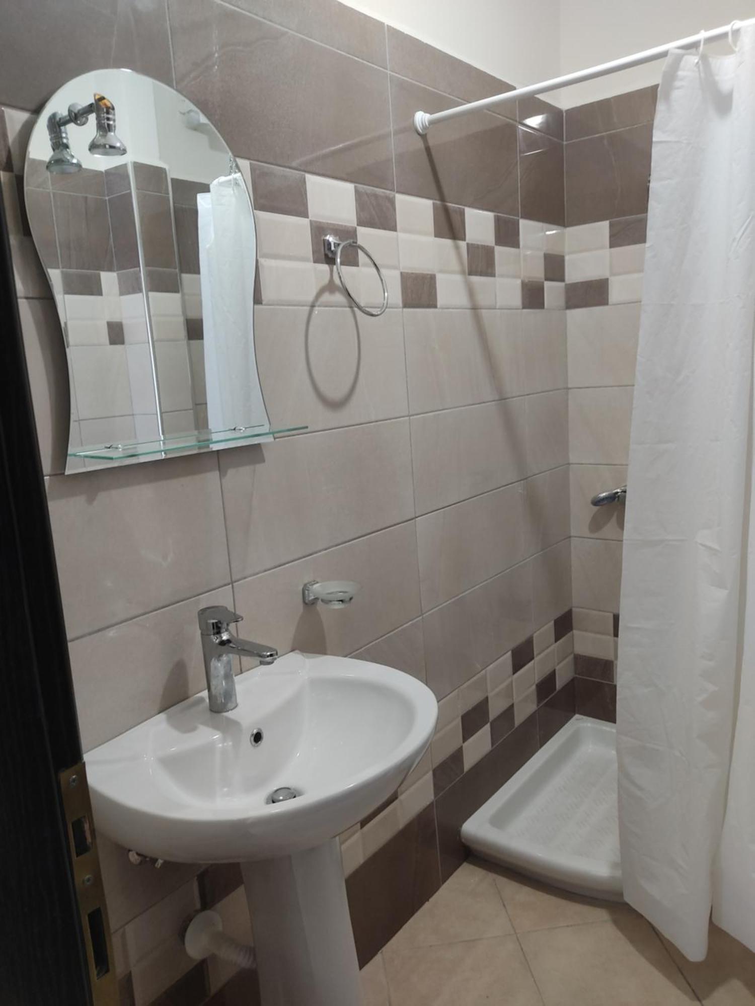Lukova Center Apartments Luaran gambar