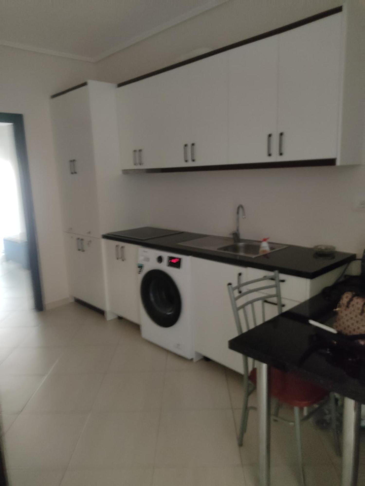 Lukova Center Apartments Luaran gambar