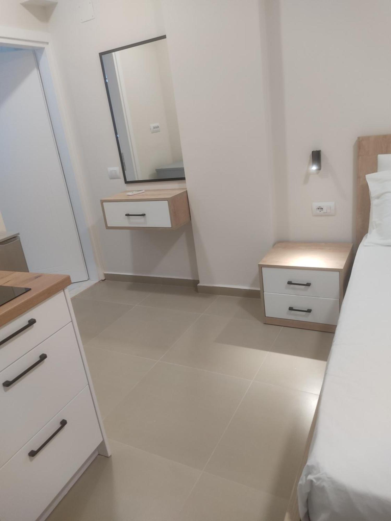 Lukova Center Apartments Luaran gambar